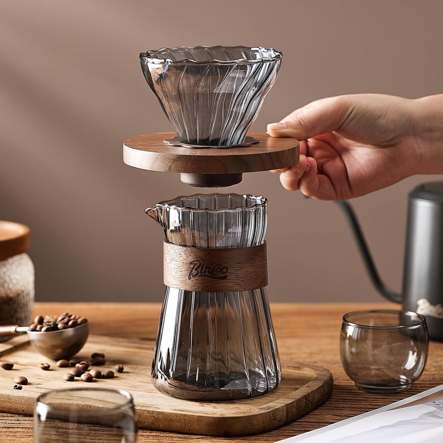 Bincoo Pour Over Coffee Maker Set - 500ML Glass Coffee Server Coffee Carafe with Walnut Dripper and 50PCS Paper Filter, Drip Coffee Maker Set for Home Café Restaurant