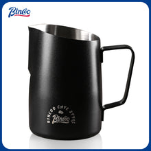 Bincoo GYKF1931 Milk Frothing Pitcher, 20OZ/600ML Stainless Steel Espresso Steaming Pitcher Coffee Milk Frother Cup with Handle and Scale (Black)
