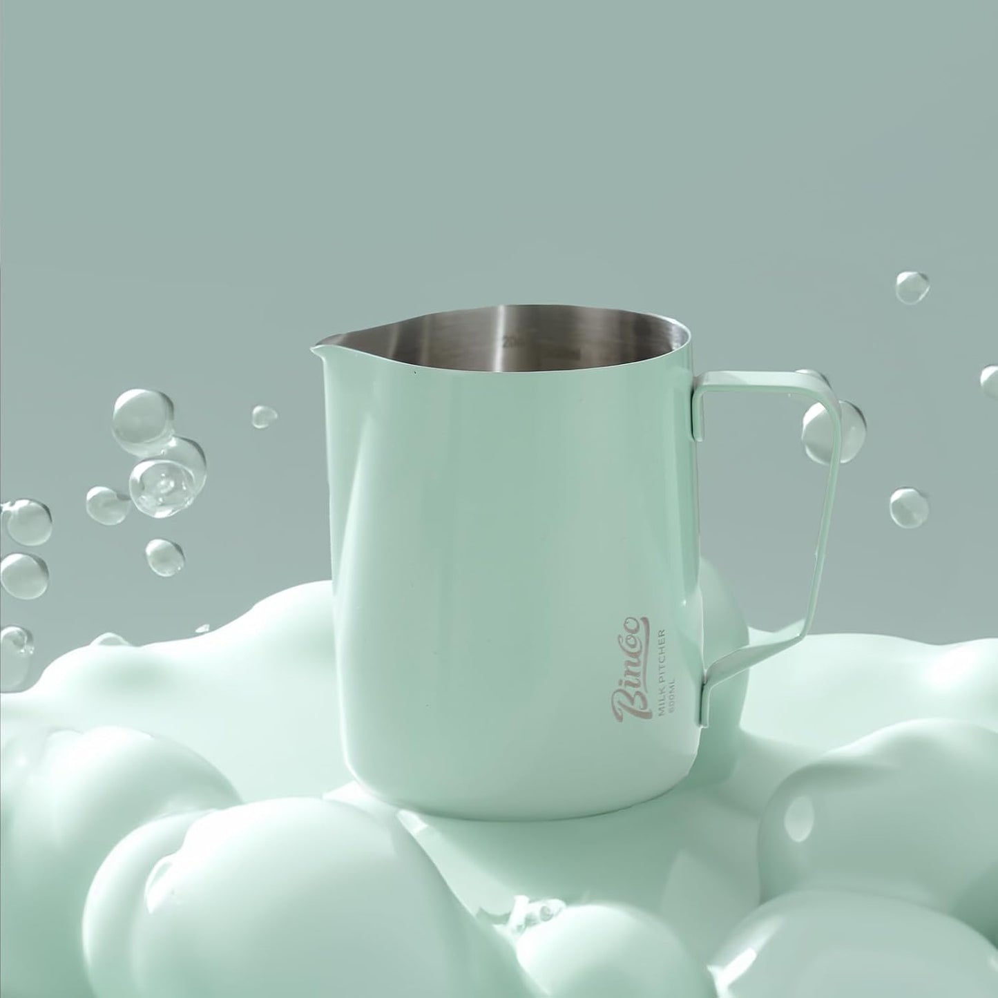 Milk Frothing Pitcher -350ml/12oz Milk Frother Cup Espresso Steaming Pitcher for Barista, Bincoo SUS304 Stainless Steel Espresso Steaming Pitchers for Latte Art/Cappuccino/Coffee (Green-350ml)