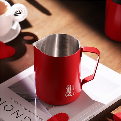 Bincoo GYKF0675 Professional 12oz Milk Frothing Pitcher for Latte Art, 304 Stainless Steel Espresso Steaming Jug with Ergonomic Handle & Sharp Spout, Perfect for Beginners & Baristas