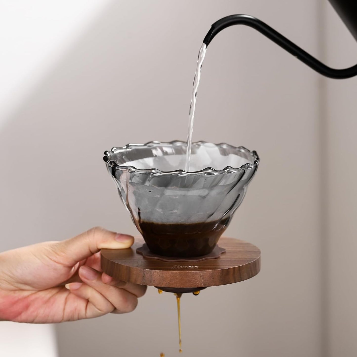 Bincoo Pour Over Coffee Maker Set - 600ML Glass Drip Coffee Pot,Coffee Server Set with Glass Dripper and 50PCS Paper Filter