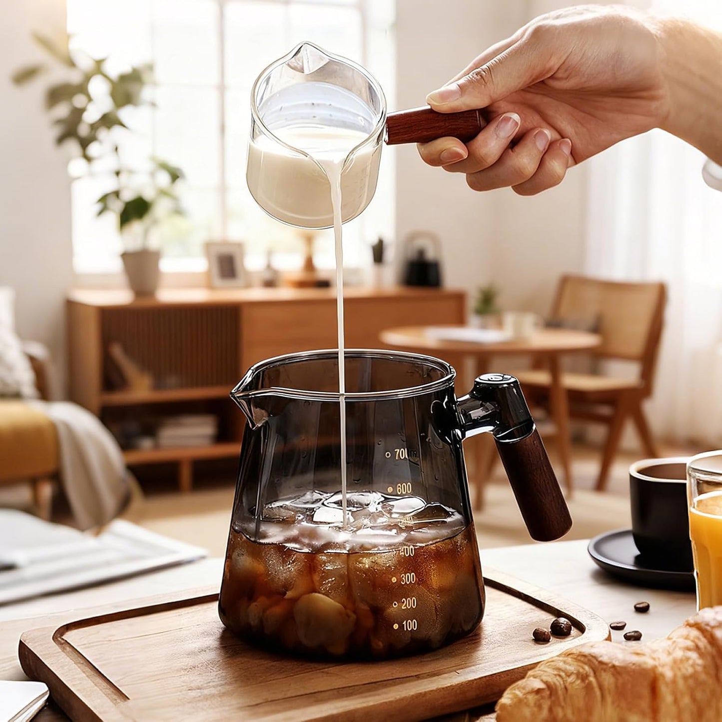 Bincoo GYJ60232 Glass Coffee Server 600ML - Glass Coffee Carafe with Handle, Barista Coffee Server Coffee Pot for Drip Coffee Maker (Gray)