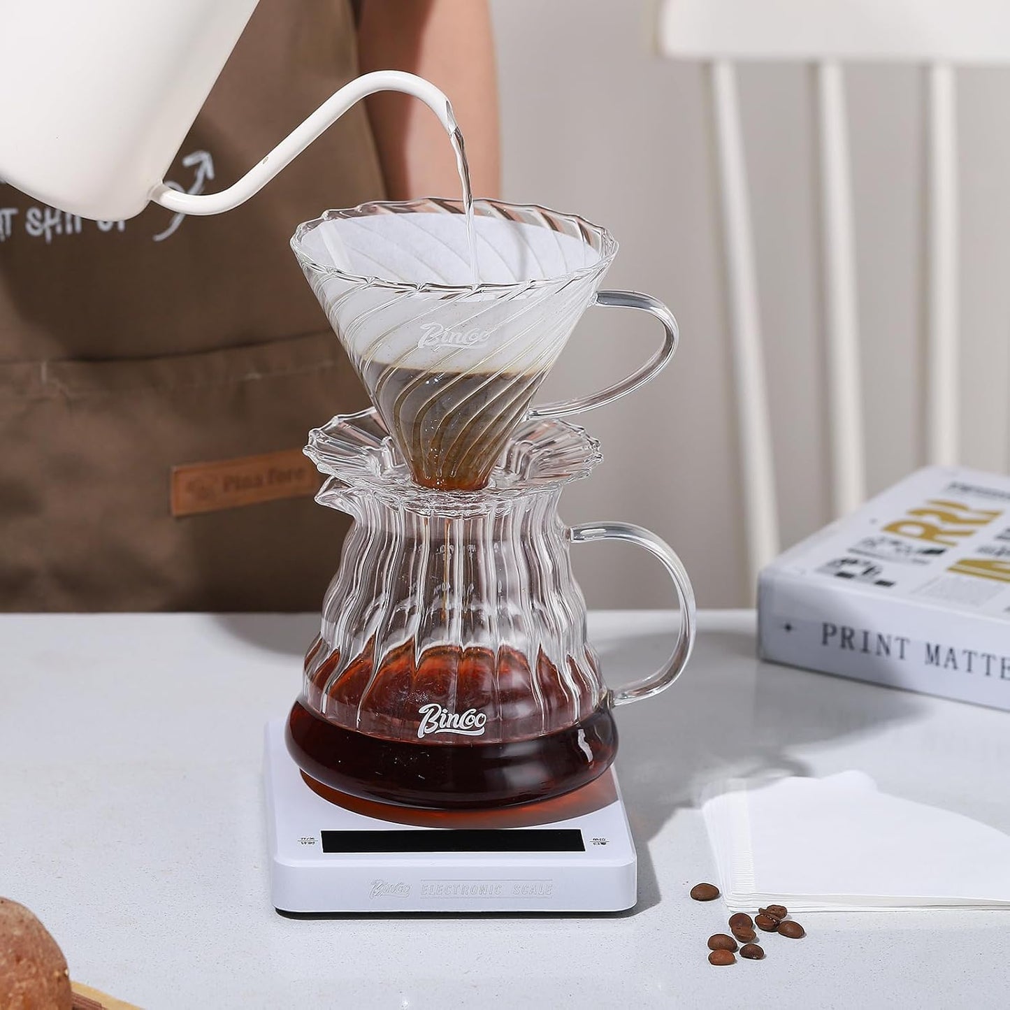 Bincoo Coffee Dripper,with 40 coffee filters Resuable Pour Over Coffee Maker With Handle, Slow Brewing Coffee Pour Over for Cafe, Travel, Home&Offices, 01 (Borosilicate Glass, 1-2 Cups(V01)
