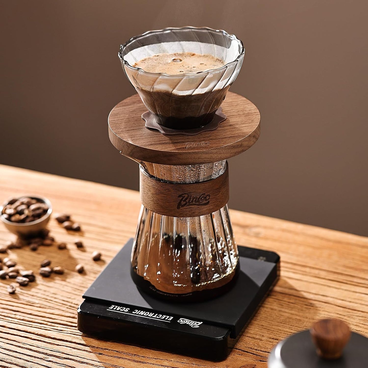 Bincoo Pour Over Coffee Maker Set - 500ML Glass Coffee Server Coffee Carafe with Walnut Dripper and 50PCS Paper Filter, Drip Coffee Maker Set for Home Café Restaurant
