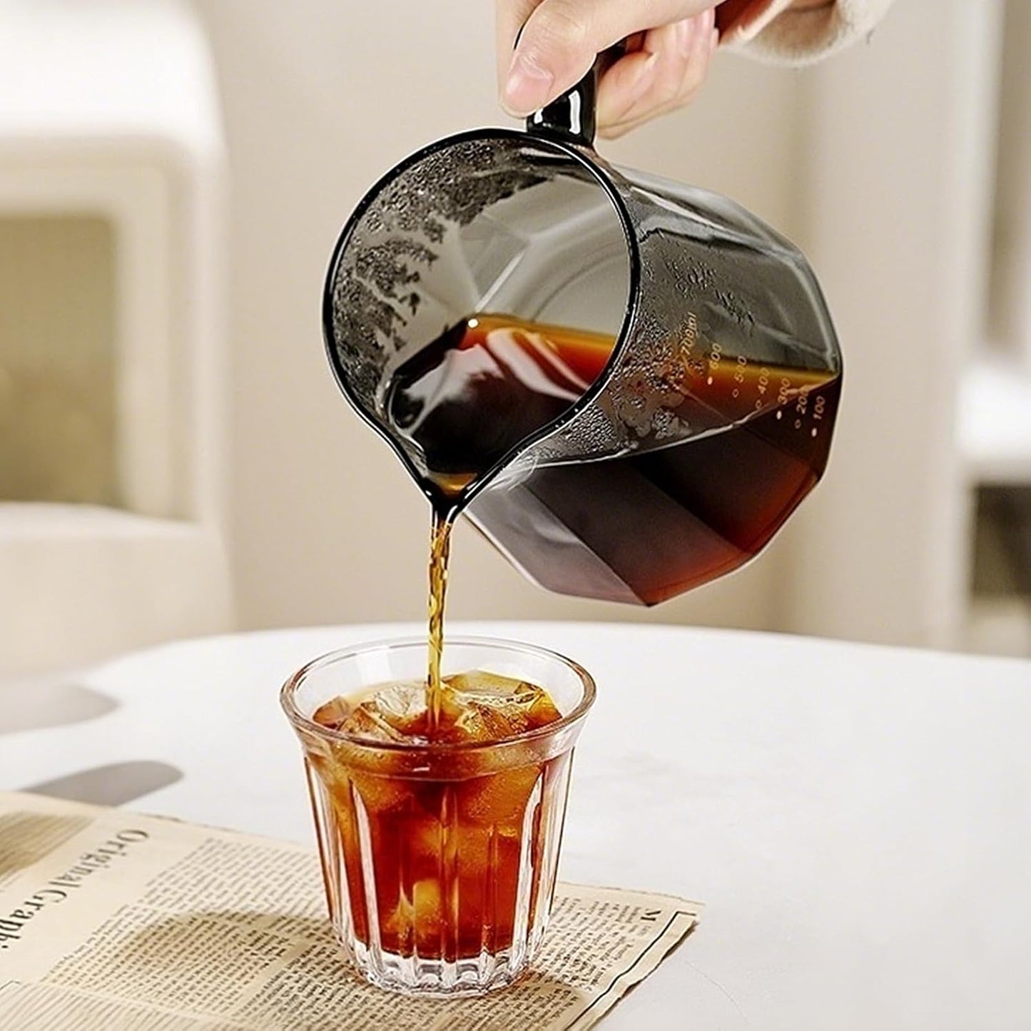 Bincoo GYJ60232 Glass Coffee Server 600ML - Glass Coffee Carafe with Handle, Barista Coffee Server Coffee Pot for Drip Coffee Maker (Gray)