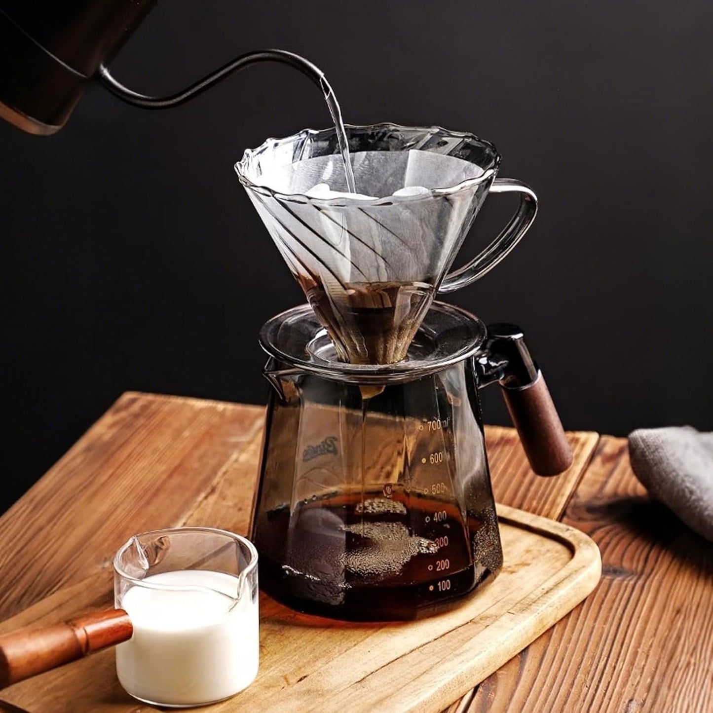 Bincoo GYJ60232 Glass Coffee Server 600ML - Glass Coffee Carafe with Handle, Barista Coffee Server Coffee Pot for Drip Coffee Maker (Gray)