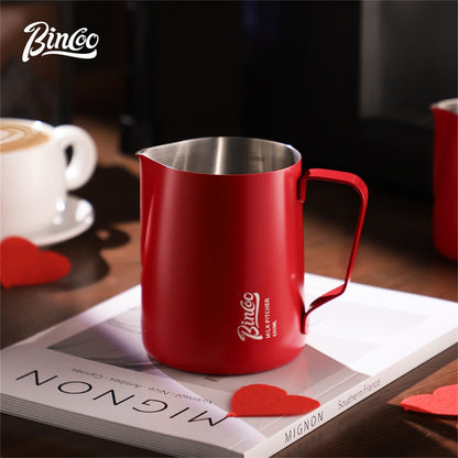 Bincoo GYKF0675 Professional 12oz Milk Frothing Pitcher for Latte Art, 304 Stainless Steel Espresso Steaming Jug with Ergonomic Handle & Sharp Spout, Perfect for Beginners & Baristas