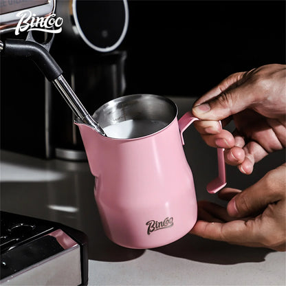Bincoo GYKF0193 300/450ml Pink Milk Frothing Pitcher Stainless Steel Espresso Steaming Cup with Measurement Scale for Latte Art Barista