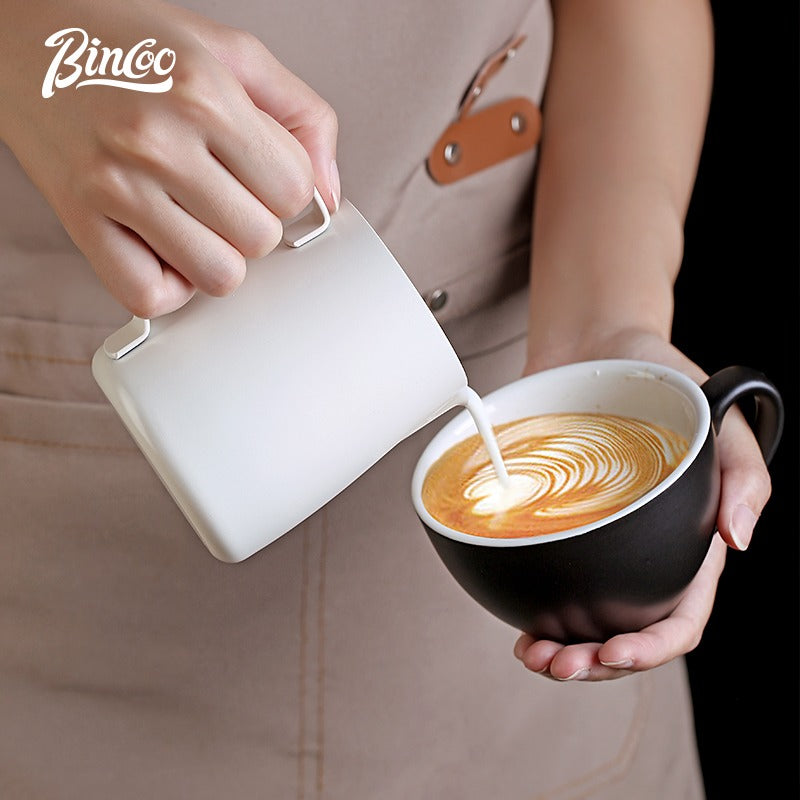 Bincoo GYKF1066 Milk Frothing Pitcher 350ml/12oz,Stainless Steel Latte Art Cup with Dual Arc Spout,Sharp Pouring Tip & Ergonomic Handle for Espresso Coffee Latte Cappuccino