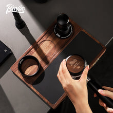 BINCOO  30 lbs Pressure Powder Hammer Espresso Machine Handle Storage Base Cloth Powder Dispenser Set Coffee Utensils 51MM/58MM