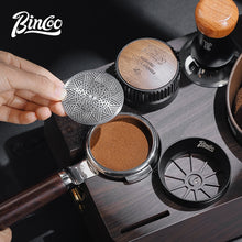 BINCOO Coffee Deep Wood Grain Powder Press Base Cloth Powder Dispenser Powder Press Hammer Set Espresso Coffee Utensils 51MM/58MM