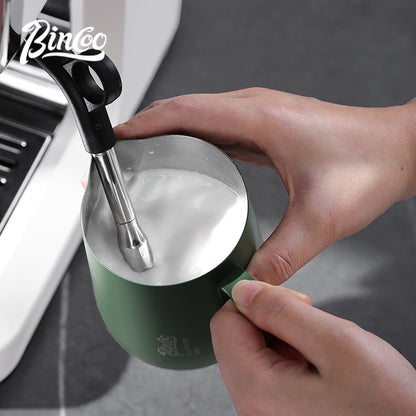 BINCOO Coffee Latte Art Cup with Latte Art Needle Professional Stainless Steel Coffee Latte Art Cup Thickened with Internal Graduations 350ML/600ML