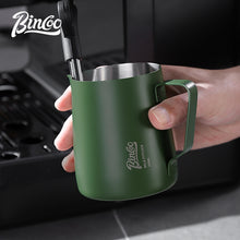 BINCOO Coffee Latte Art Cup with Latte Art Needle Professional Stainless Steel Coffee Latte Art Cup Thickened with Internal Graduations 350ML/600ML