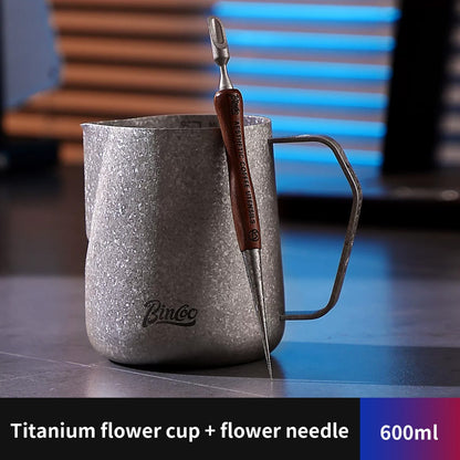 BINCOO Pure Titanium Milk Pitcher Professional Espresso Coffee with Scale Milk Frothing Cup 400ML/600ML