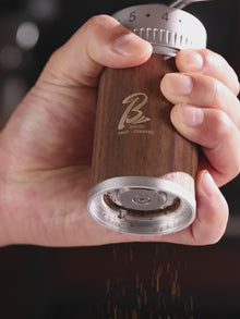 【Exhibition】BINCOO Travel Manual Grinder Coffee Grinder with Stainless Steel 46mm Steel Core,Easy Grind